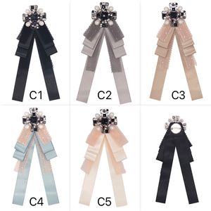 Britânico Bow Laço Flor Broche Rhinestones Jóias Mulheres Vestido Casamento Casamento Boutonniere Sumptuoso Long Streamer Feminino Pins 5 Cores