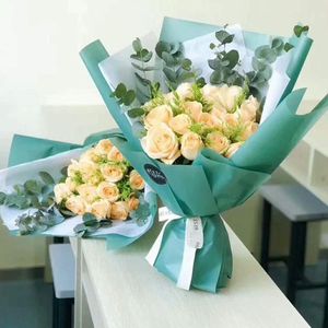 pacchetto Materiali per imballaggio di fiori Carta Han Su Carta da imballaggio per fiori manuale in plastica impermeabile in stile coreano per fiori