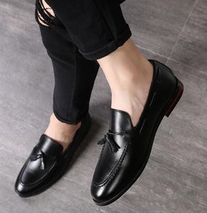 Sapatos masculinos Designer De Couro Loafers Sapatos Casuais Homens Apartamentos Mocassins 2019 Mocassins Macio Deslizamento Em Para Os Homens Mocassins Sapatos de Condução