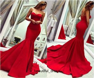 Charmiga röda straplösa kvällsklänningar formaler bär sjöjungfrun långa backless plus storlek prom klänningar billiga brudtärna klänning ed1192