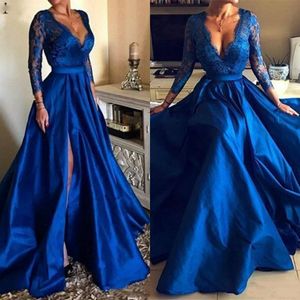 Royal Blue Prom Klänningar Långärmade Sidor Split Lace Appliques Elegant Satin Evening Gowns 2020 Sexig Deep V-Neck A-Line Party Dress