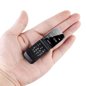 Entsperrte Mini-Flip-Handys J9 0,66 Zoll Kleinstes Studenten-Handy Drahtloser Bluetooth-Dialer FM Magic Voice Freisprech-Kopfhörer für Kinder