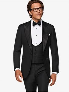 Yeni Tasarım Tek Düğme Siyah Damat Smokin Tepe Yaka Groomsmen Erkek Takım Elbise Düğün / Balo / Akşam Yemeği Blazer (Ceket + Pantolon + Yelek + Kravat) K228