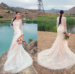 2020 New Arrival Mermaid Wedding Gowns Jewel Neck Long Sleeve Tulle Lace Feather Wedding Dresses Sweep Length Applique Zipper Bridal Gowns