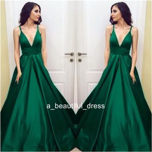 Evening Prom Dresses For Plus Size Women Emerald Green Empire Special Occasion Dresses V Neck Elegant Long Prom Dresses ED1221