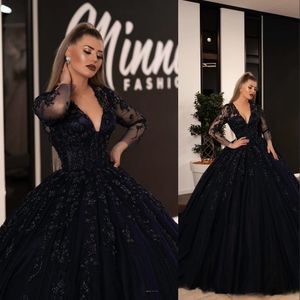 Granatowa Blue Quinceanera Dresses Suknia Balowa V Neck Długie Rękawy Koronki Kryształ Zroszony Puffy Tulle Plus Size Sweet 16 Długie Party Prom Suknie Wieczorowe