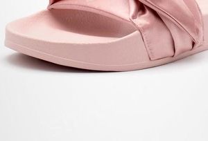Designer-y bandana glida wns bowtie kvinnor tofflor strand skor 10 färger sommar ny ankomst båge satin glid sandaler