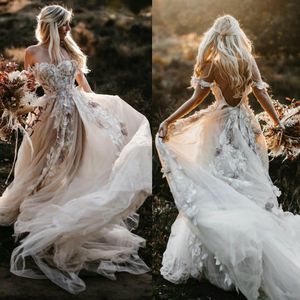 2020 Bohemian Vintage Bröllopsklänningar Sexig Backless Vestido de Novia 3D Floral Appliques Off Shoulder Bridal Bröllopsklänningar Skräddarsy