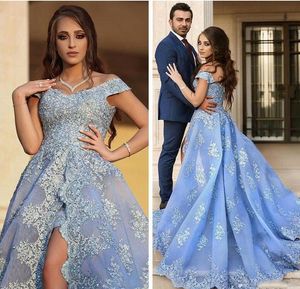 Grace 2018 Light Sky Blue Off Shoulder Árabe Dubai Mujeres Vestidos de baile Organza Split A Line Vestido de fiesta largo Apliques Vestido de noche de encaje