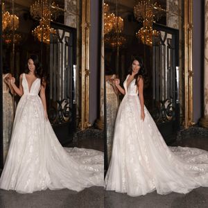 2020 A-line Bridal Dresses V Neck Lace Appliqued Sleeveless Wedding Dress Backless Ruffle Court Train Custom Made Robes De Mariée