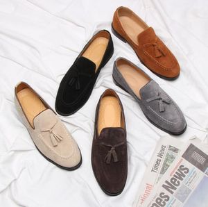 Mocassini da uomo di lusso firmati Scarpe eleganti in pelle scamosciata con nappe Oxford Slip-On Traspiranti Festa di ritorno a casa Scarpe natalizie taglie forti 38-45