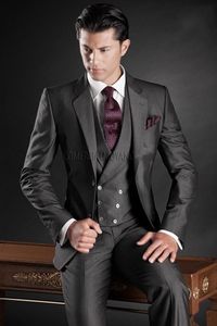 Moda Dark Grey Groom Tuxedos Notch Lapel Groomsmen Mężczyzna Suknia Ślubna Przystojna Kurtka Kurtka Blazer 3 Sztuka (Kurtka + Spodnie + Kamizelka + Krawat) 921