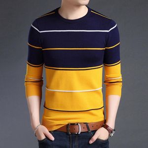 Nuovo maglione di marca di moda pullover da uomo pullover a righe slim fit maglione lavorato a maglia in lana autunno stile coreano abbigliamento casual da uomo