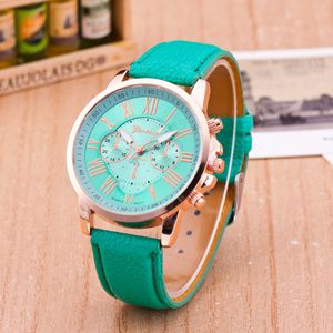 Julklapp Luxury Geneva Klockor Romerska Numeraler Watch Armbandsur Faux Läder Färgglada Candy Cute Fashion Mens Kvinnor Sport Klocka