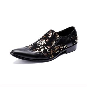 High Quality Luxury Mens Dress Shoes Genuine Leather Black Wedding Shoes Pointed Toe Floral Print Men Flats Office Formal Shoes