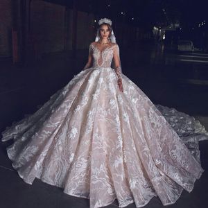 Princess Wedding Dresses Off Shoulder Long Sleeves Lace Appliqued Beads Bridal Gowns Sweep Train Ball Gown Wedding Dress Robe De Mariée