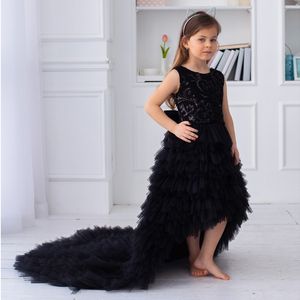 Chic Black Tiered High Low Flower Girl Dresses For Wedding Bateau Neck Sequined Backless Toddler Pageant -klänningar Tulle Kids Prom Dress 407