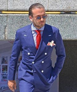 Niebieski Mężczyzna Ślub Smokciaty Double-Breasted Groom Groomsmen Tuxedos Popularne Man Blazers Jacket Doskonałe 2 sztyfty (kurtka + spodnie + krawat) 1428