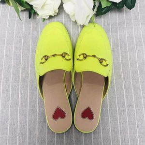 new fashion Slipper Women designer slides Shoes Summer Wide Flat Slippery Sandals Slipper Flip Flop SIZE 35-41