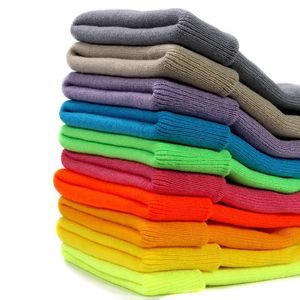 21 colori Berretto lavorato a maglia in acrilico Cappelli di colore puro Uomini e donne Coppie Copricapo con teschio lavorato a maglia