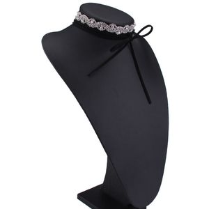 Hurtownia Designer Luksusowy Błyszczący Biały Srebrny Rhinestone Crystal Gothic Vintage Velvet Collar Choker Oświadczenie Naszyjnik dla kobiety