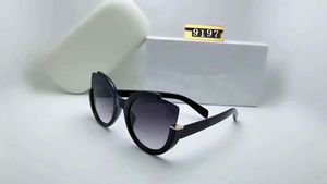 Ny lyxdesigner kvinna mode solglasögon 9197 kattögon solglasögon Enkel generös bästsäljande stil toppkvalitet UV400 skydd eyewear