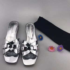 2019 Shoes Women Slippers Indoor Sandals Girls Fashion Scuffs Pink Black White Grey Fur Slides