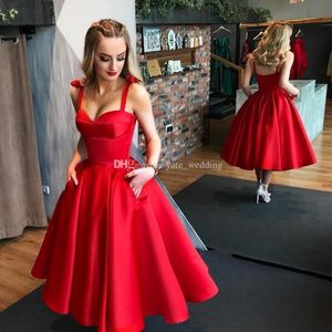 Red Ball Gown Prom Klänningar Sweetheart Straps Satin Tea Length Cocktail Party Dresses Sexy Backless Mini Evening Gowns