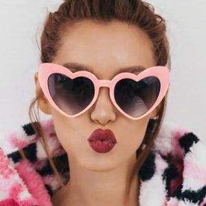 Mode Herz Sonnenbrille Frauen 2019 Nette Liebe Gläser Vintage Marke Rosa Sonnenbrille Form für Frauen Party Brillen