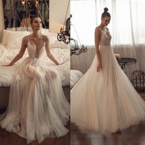 2019 New Boho A Line Wedding Dresses Spaghetti V Neck Tulle Bridal Gowns Princess Beach Wedding Dress Cheap