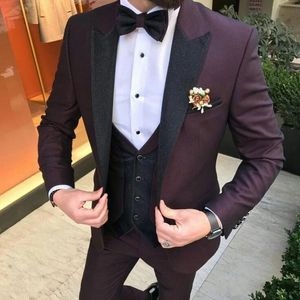 Mode burgundy brudgum tuxedos svart lapel slim passform groomsman bröllop tuxedos män prom jacka blazer 3 stycke kostym (jacka + byxor + slips + väst) 9