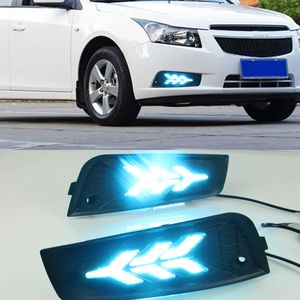 1 Pair 12V DRL Daytime Running Light fog lamp cover with yellow turn signal For chevrolet cruze 2009 2010 2011 2012 2013 2014
