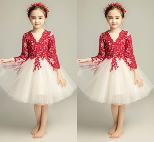 2019 Sheer Manga Longa Flor Menina Vestidos de Champanhe Com Laço Vermelho Applique Jewel Little Girls Ocasião Especial Vestidos de Festa de Aniversário Dos Miúdos