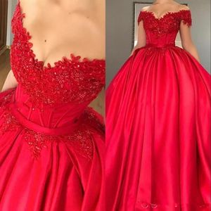 Novo incrível vestido de bola vermelho sexy Quinceanera Vestidos off Ombro Appliques Frisado Cetim Corset Lace Up Vestidos De Prom Sweet 16 Meninas Vestidos