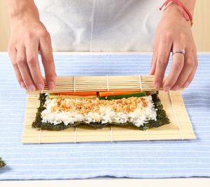 Новое поступление суши установить бамбуковые прокатные коврики рисовые весла инструменты кухня DIY аксессуары