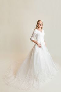 2020 New Arrival Designer Modest Wedding Dresses 3/4 Sleeves V Neck Lace Tulle High Quality LDS Religious Birldal Gowns Modest Custom Made