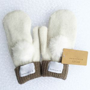 Модно-женские фирменные перчатки для зимних и осенних кашемировых рукавиц Перчатки с изящным меховым шариком Спорт на открытом воздухе теплые зимние перчатки
