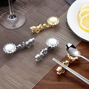 Dragon Chopsticks Holder Rest Stand Metal Craft Zinc Alloy Table Decoration Chopsticks Holder Rack Frame LX4866