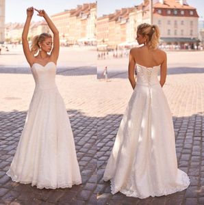 Sparkly Lace Bröllopsklänningar Illusio Sweetheart Appliqued A Line Bridal Gowns Sweep Train Plus Size Boho Backless Wedding Dress