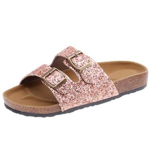 NEU Summer Beach Casual Pantoffeln für Frauen Männer Tide Pailletten Party Männer Designer Schuhe Abnutzungen Mode Outdoor -Paarschuheschuhe Schuhe