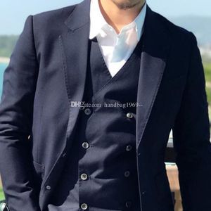 Yüksek Kalite İki Düğmeler Lacivert Damat smokin Notch Yaka Groomsmen Mens Düğün / Balo / Akşam Sağdıç Blazer (Ceket + Pantolon + Vest + Tie) K78