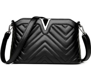 中国で作られた熱い販売のファッションヴィンテージのハンドバッグ女性のバッグデザイナーハンドバッグ財布PUレザークロスボディダイヤモンドラティスショルダーバッグ