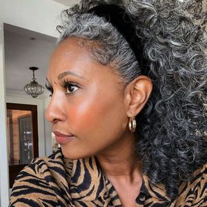 Mode Beauty African American Human Hair Ponytail Silver Grå Pony Tail Extension Hårstycke Klämma på Grå Afro Curly Frisyrer