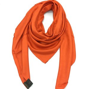 Partihandel-ny klassisk design Högkvalitativ 100% Twill Silk Material Plain Stickning Jacquard Square Scarves Sjal för Kvinnor Storlek 140cm - 140cm