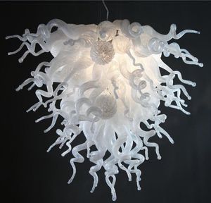 Lampadario in vetro soffiato di alta qualità colore bianco latte fatto a mano in vetro di Murano Lampadari da incasso a LED