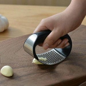 Manual Garlic Press Rocker with Handle Stainless Steel Garlic Crusher Squeezer Slicer Mincer Chopper Kitchen Gadget Tool WCW763