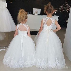 Prinzessin kleine Blumenmädchenkleider mit transparentem Stehkragen, bauschiges Ballkleid, weiße Erstkommunionkleider, Hochzeitsgastkleid