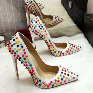 Designer Spedizione gratuita moda donna scarpe bianche punte rivetti punta a punta tacco a spillo tacchi alti pompe sposa scarpe da sposa nuovo di zecca