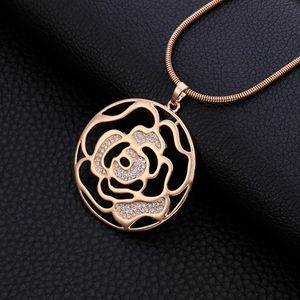 Ожерелье из розового золота женщин Полая цветочная длинная цепь свитера