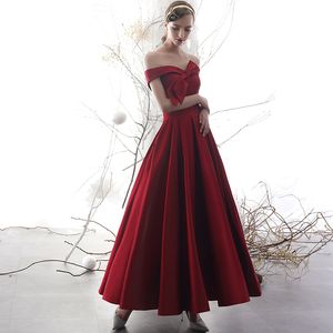 Dark Red Vintage Długość Długość A-Line Skromne Suknie Ślubne Off The Ramię Proste lata 50. Non White Bridal Suknie 2019 New Arrival